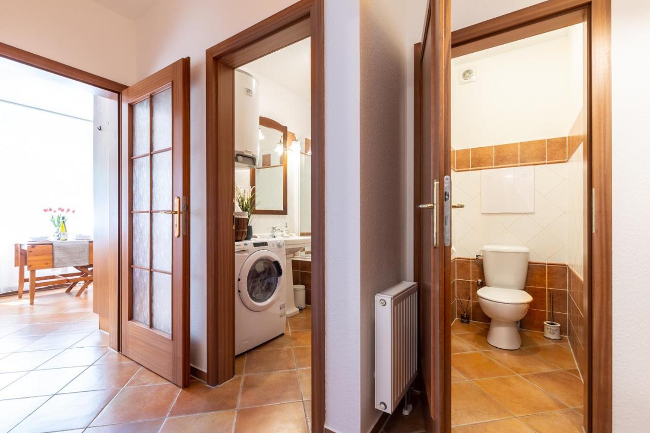 Ferienwohnung Apartman Dream V Mikulove - Jine Ubytovani Lednice Exterior foto